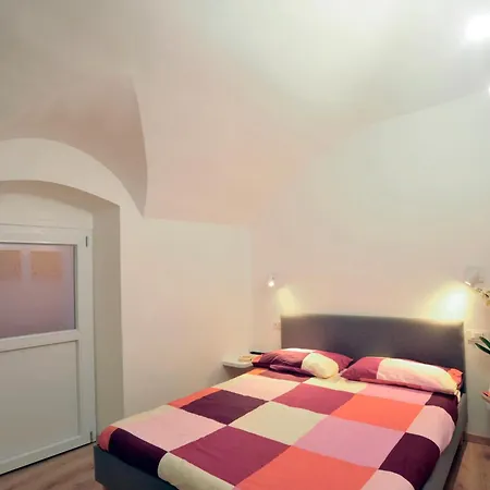 Casa Pepi Center Apartment Sanremo